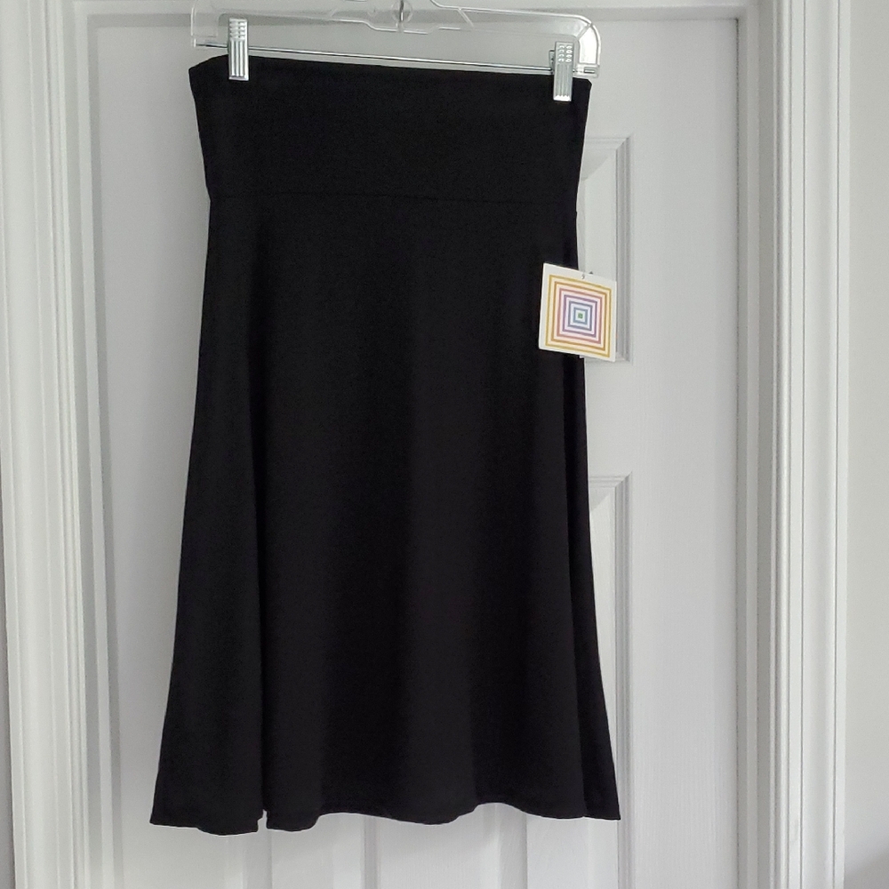 LuLaRoe Classic Black A-Line Skirt. Small